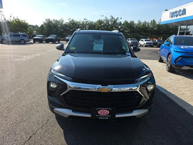 Used 2025 Black Chevrolet LT image 8