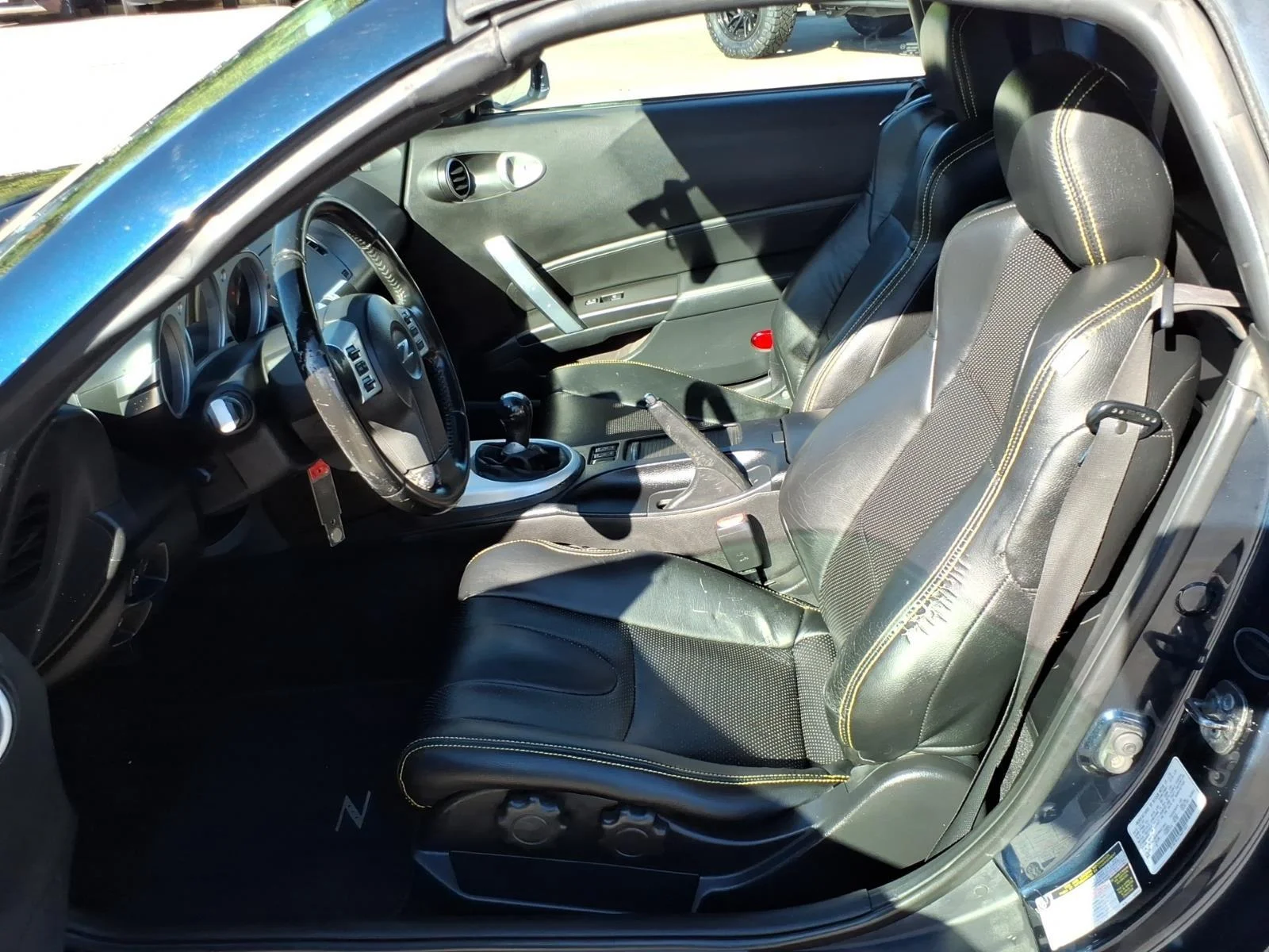 Used 2007 San Marino Blue Pearl Nissan Touring image 11