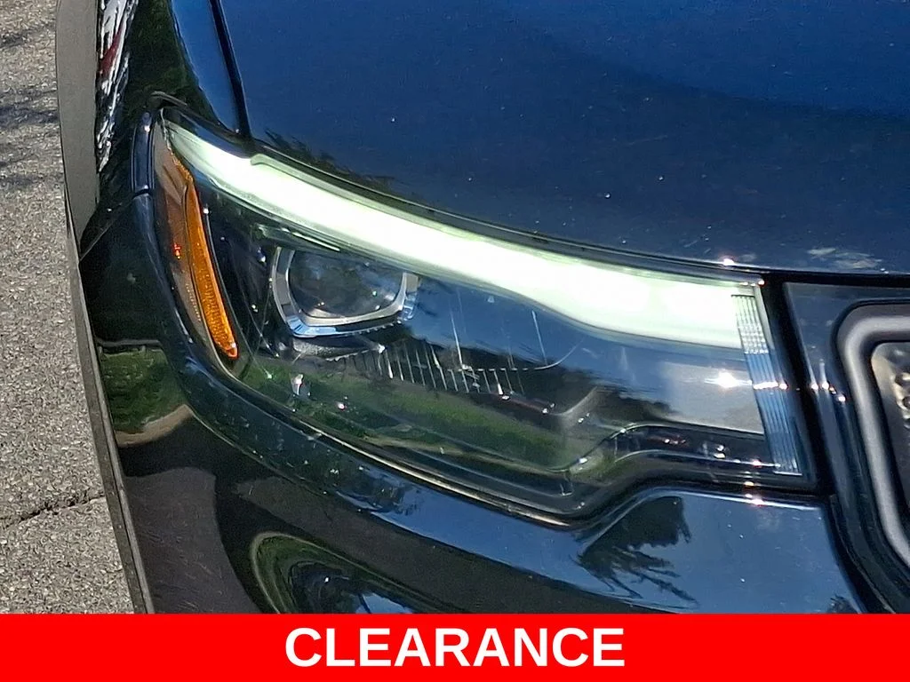 Certified Used 2022 Black Jeep Limited image 9