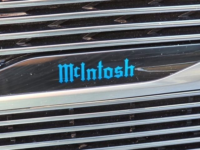 Used 2025 Diamond Black Crystal Pearlcoat Jeep Base image 13