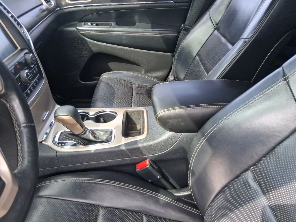 Used 2017 White Jeep Limited image 14