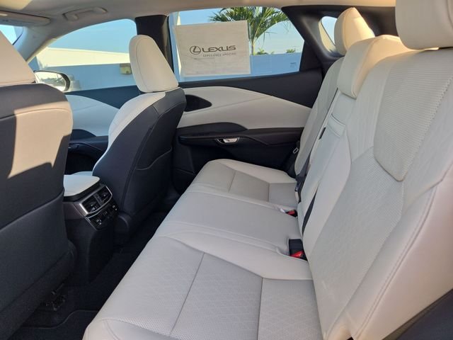 New 2026 Nori Green Pearl Lexus 350h Premium+ image 23