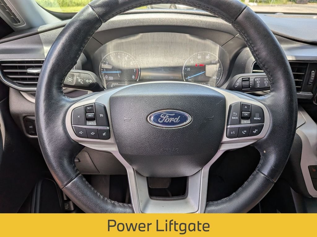 Used 2023 Black Ford XLT image 16