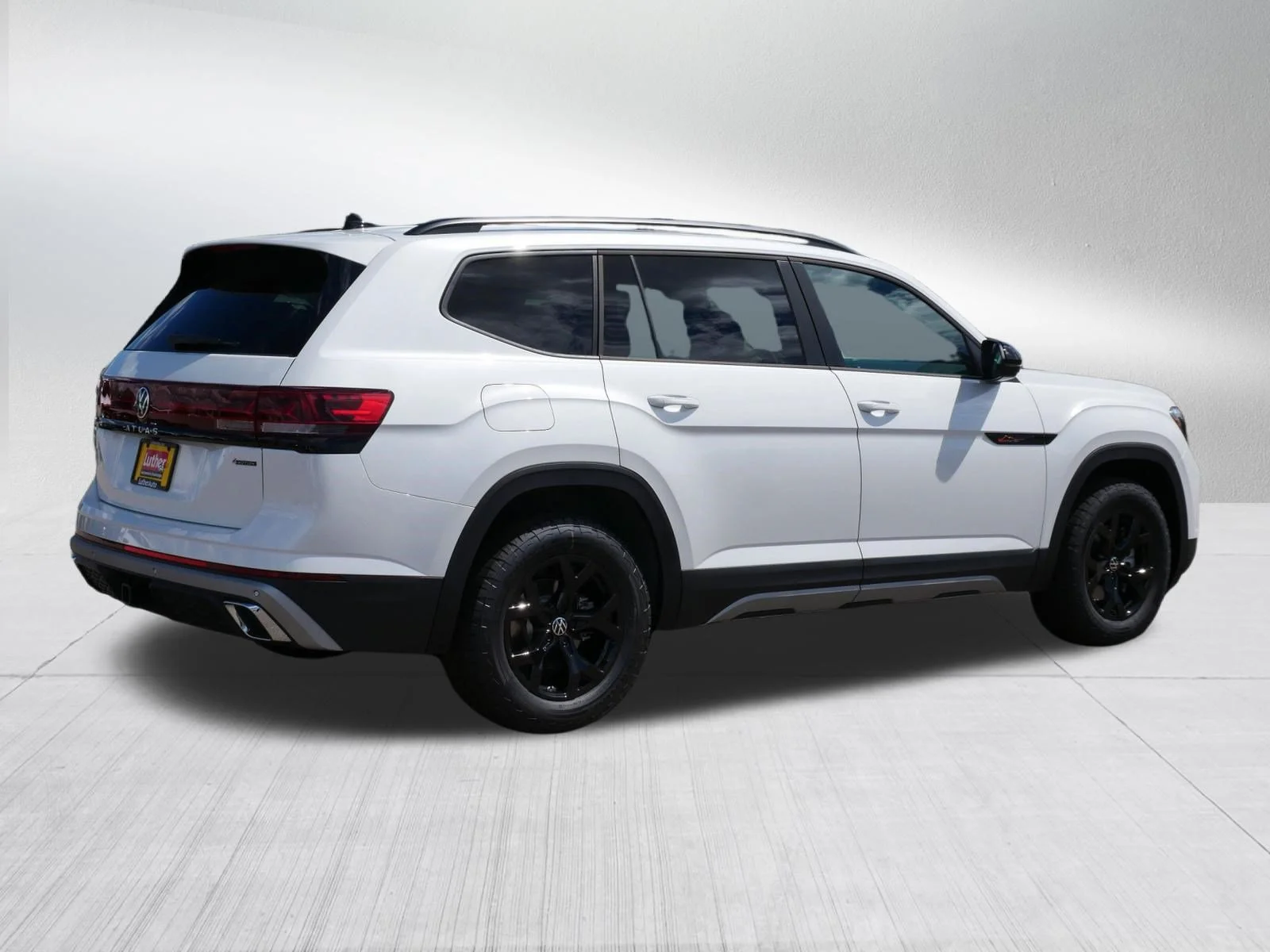 New 2026 Opal White Pearl Volkswagen 2.0T Peak Edition image 3