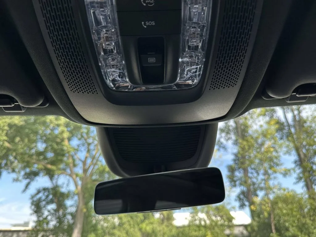 Used 2022 Black Mercedes-Benz 4MATIC® image 29