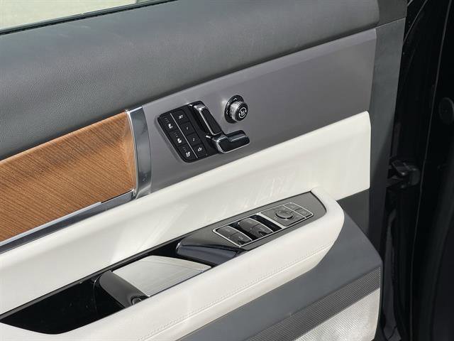 2026 Cadillac VISTIQ Sport - Photo 9