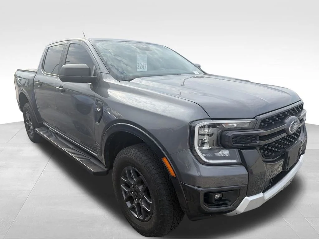 Used 2024 Gray Ford XLT image 20