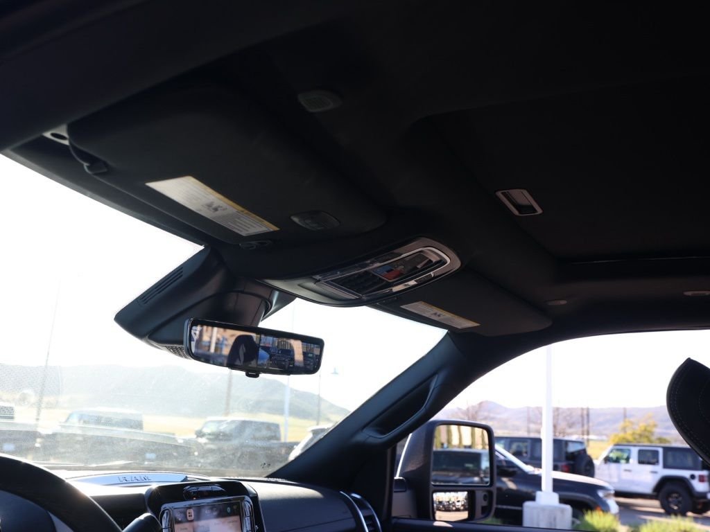 New 2026 Diamond Black Crystal Pearl-Coat Exterior Paint RAM Laramie image 12