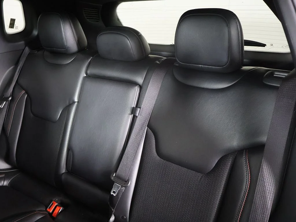 Used 2023 White Jeep Trailhawk image 30