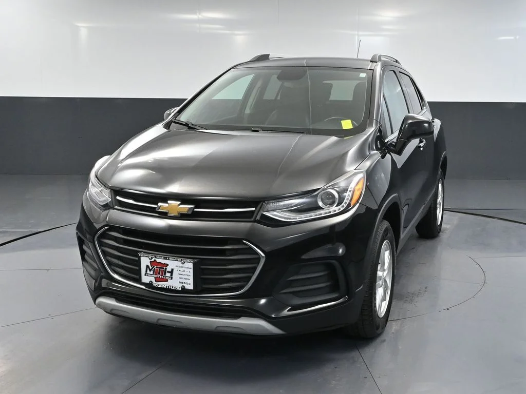Used 2020 Black Chevrolet LT image 11