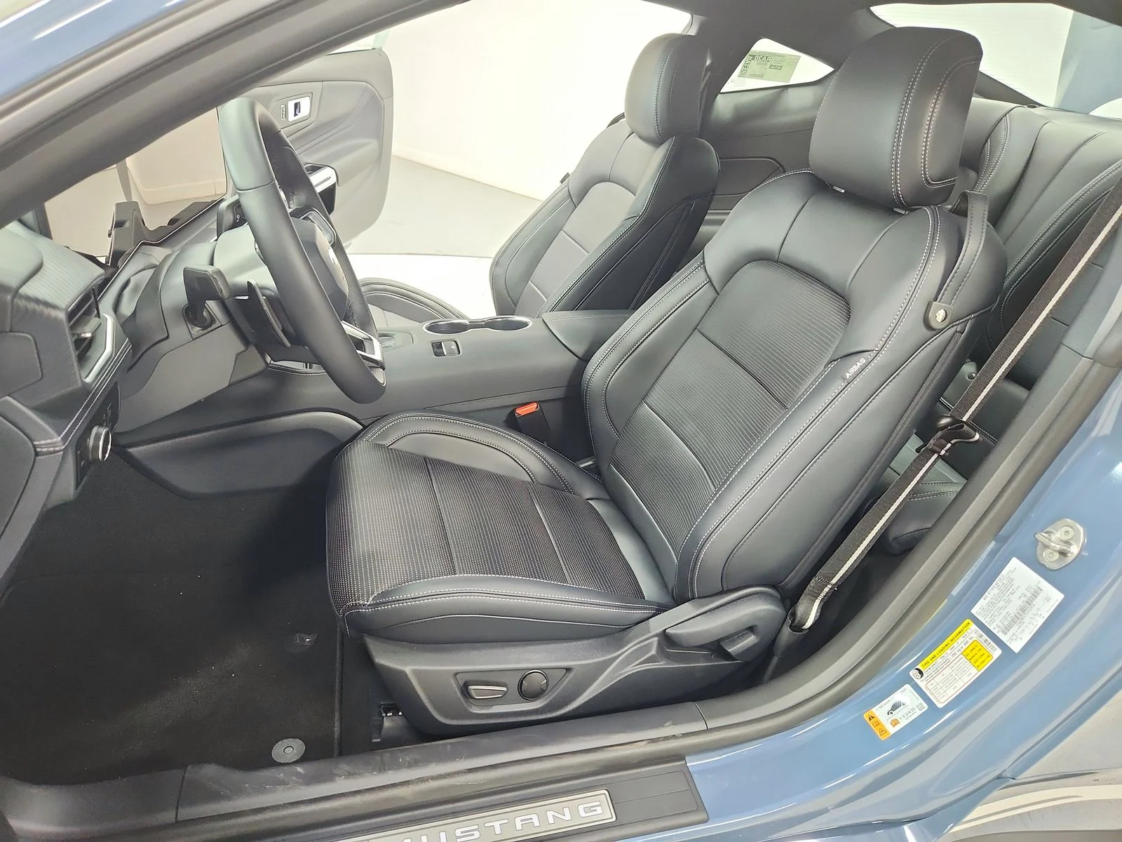 2025 Ford Mustang GT Premium Fastback - Photo 19