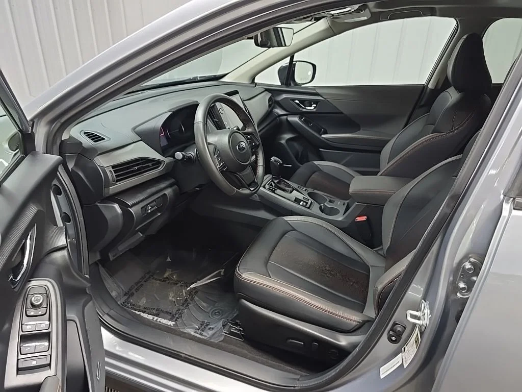 Used 2025 Silver Subaru Limited image 29
