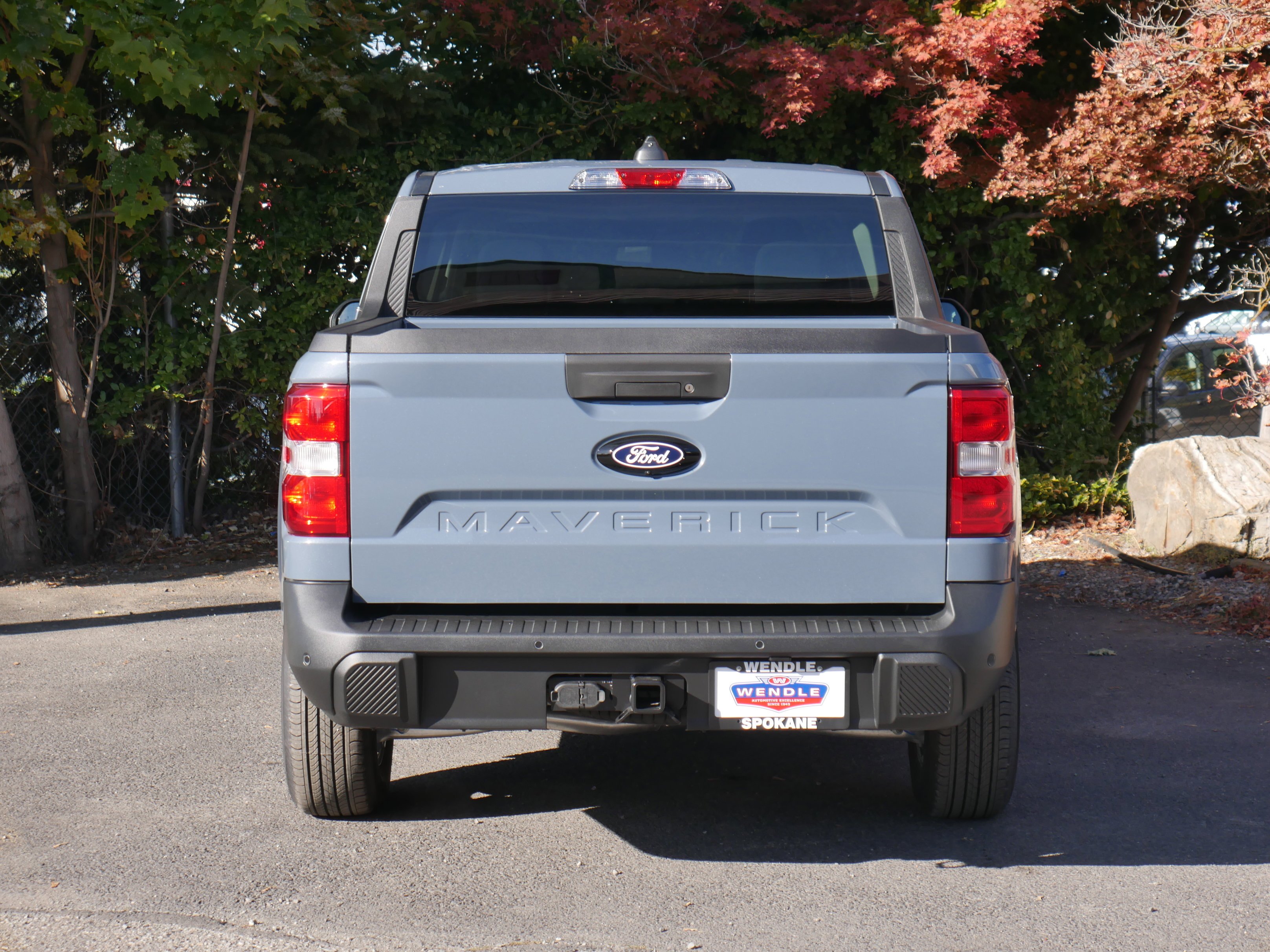 New 2025 Azure Gray Metallic Tri-Coat Ford XLT image 19