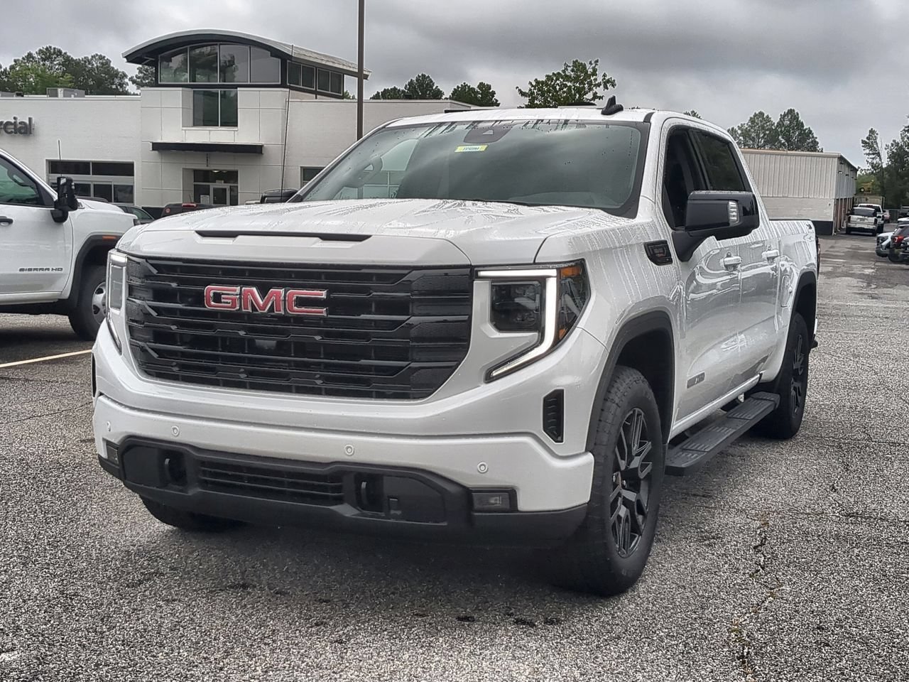 New 2026 Summit White GMC Elevation image 4