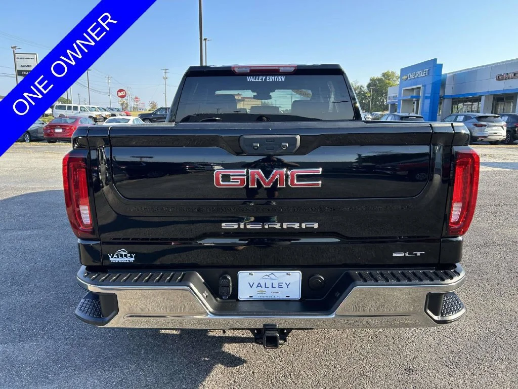 Used 2025 Onyx Black GMC SLT image 5
