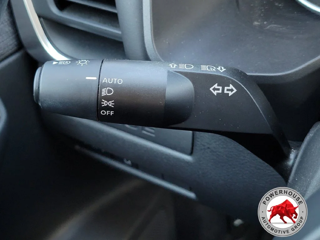 Used 2023 White Nissan S image 29