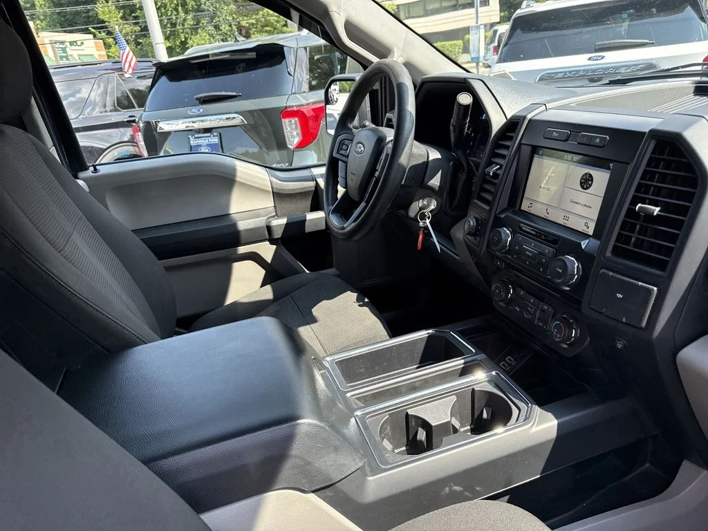 Used 2018 Blue Ford XL image 26