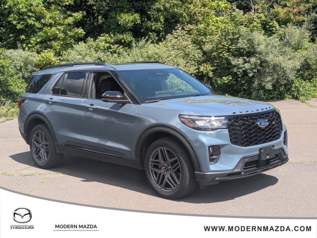 2025 Ford Explorer ST-LINE 4WD (PL535)'s photo