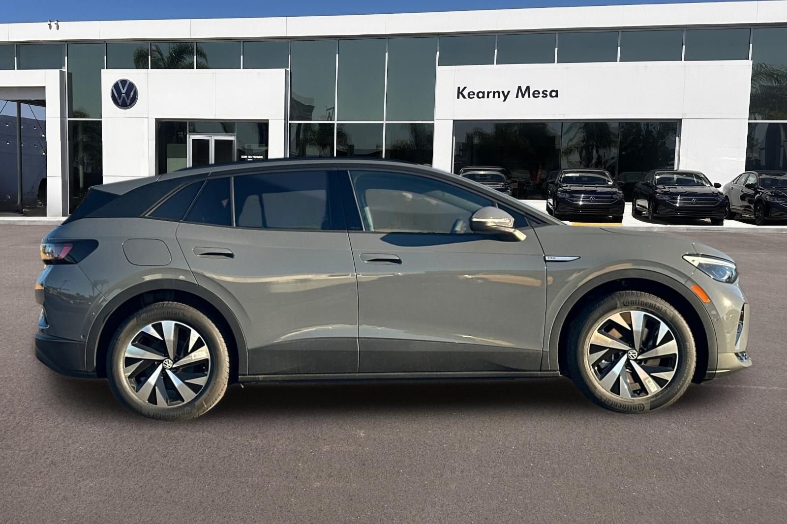 New 2026 Pure Gray Volkswagen Pro image 3