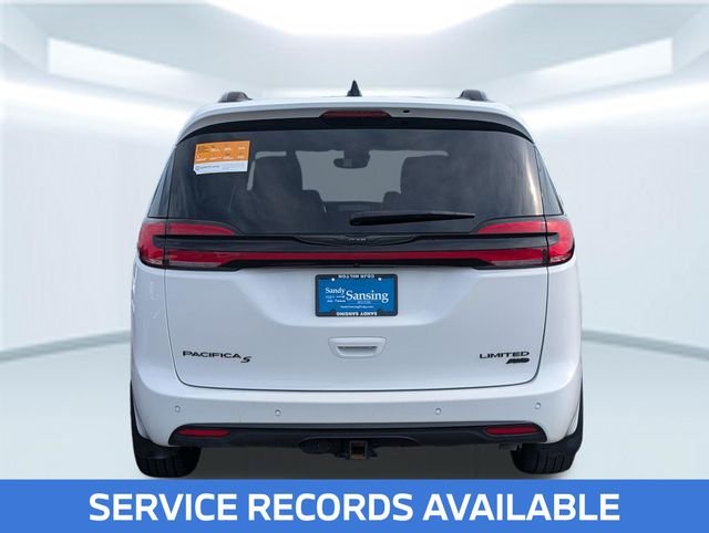 Used 2025 White Chrysler Limited image 4