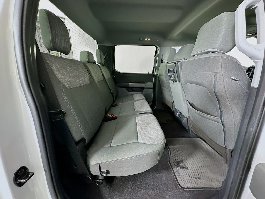 Used 2023 Oxford White Ford XLT image 25