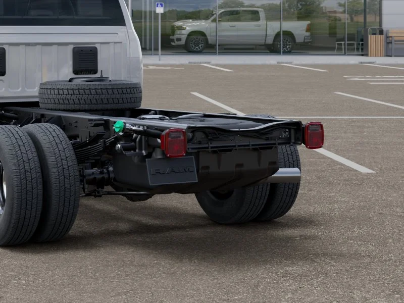 2025 RAM 3500 Chassis Tradesman - Photo 13