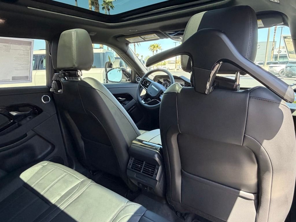 New 2026 Arroios Grey Land Rover S image 9