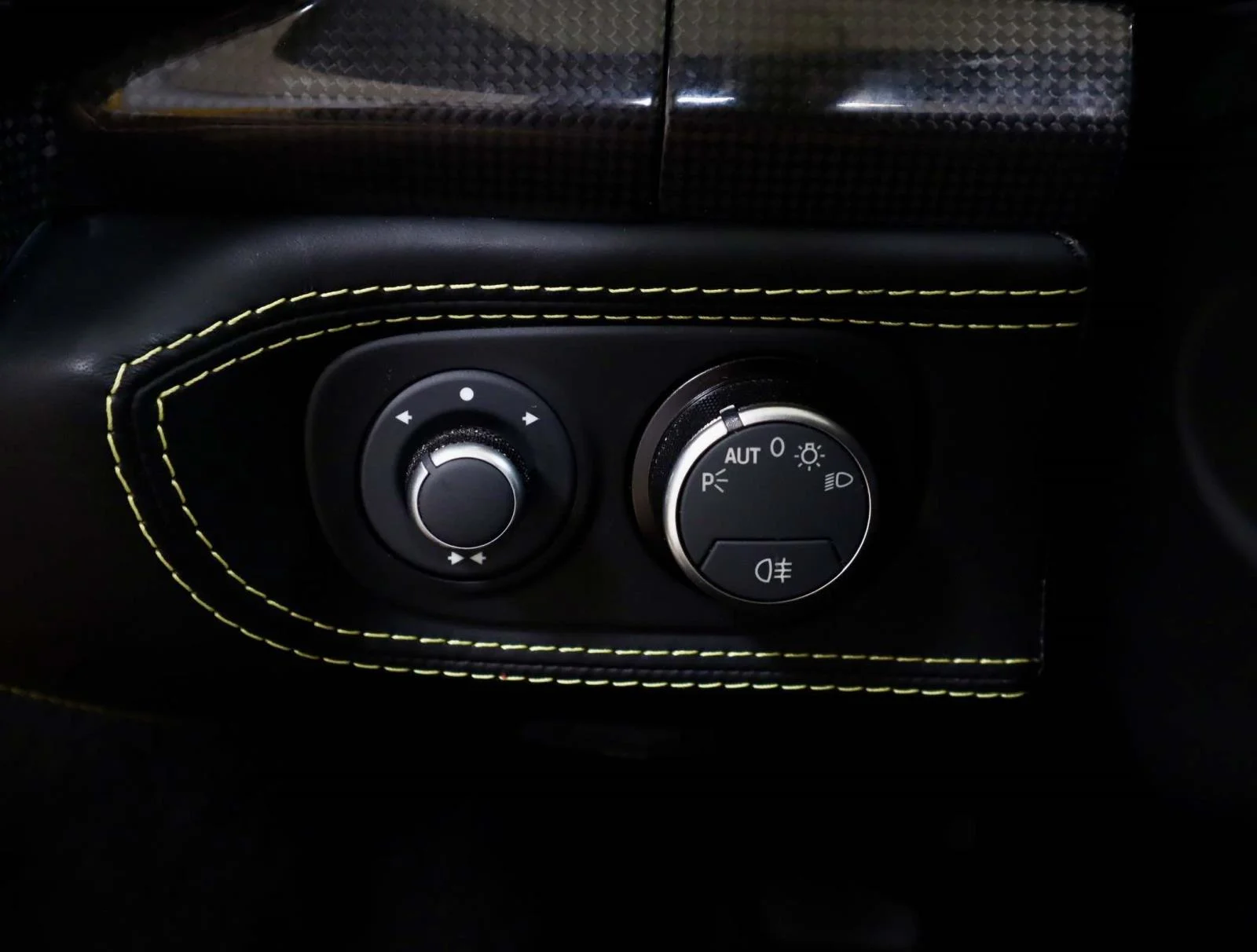Used 2013 Giallo Modena Ferrari 2dr Conv image 26