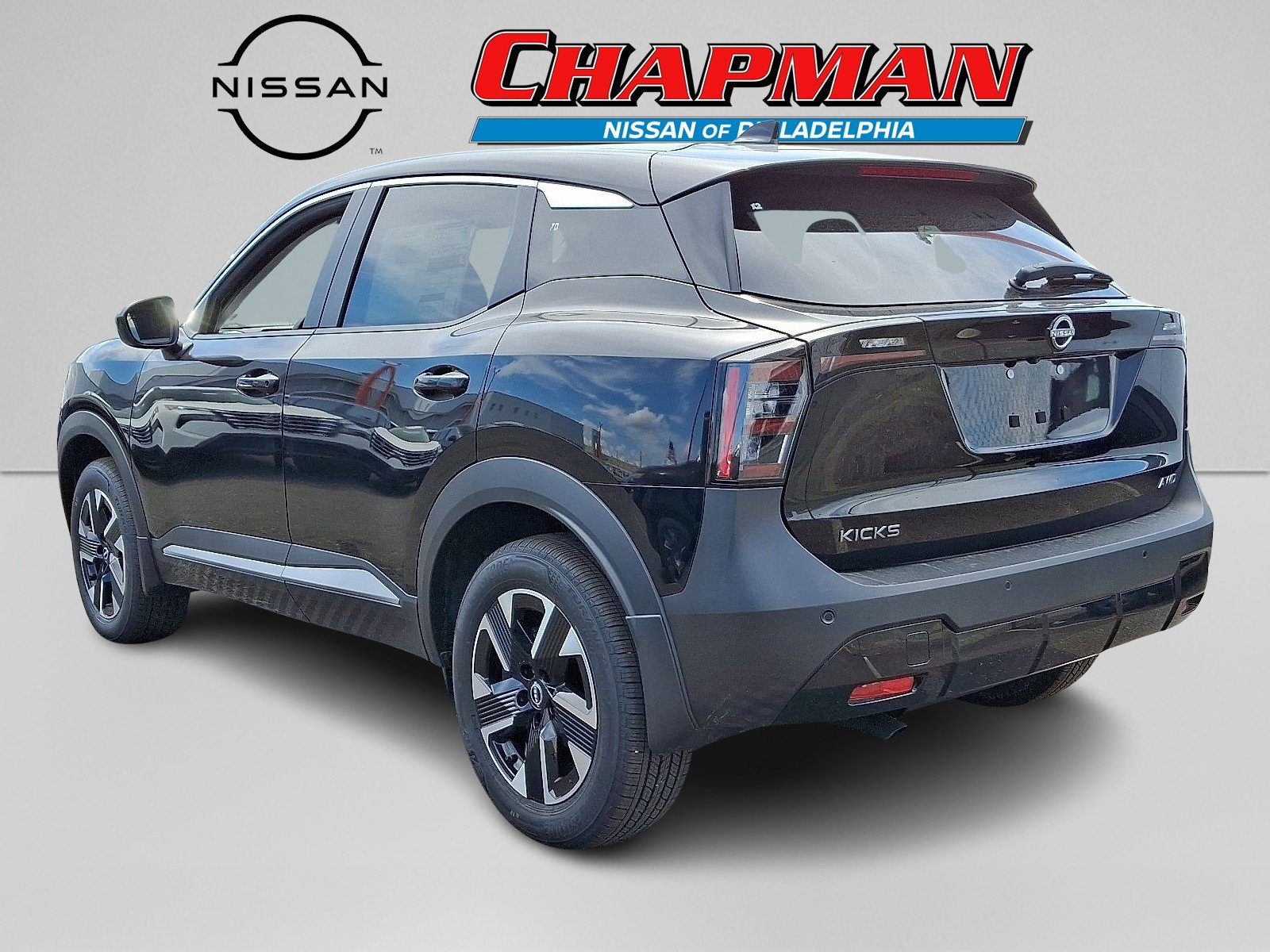 2025 Nissan Kicks SV photo 3