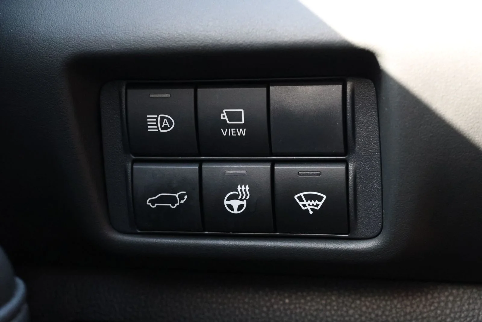 Used 2021 Black Toyota Platinum image 27