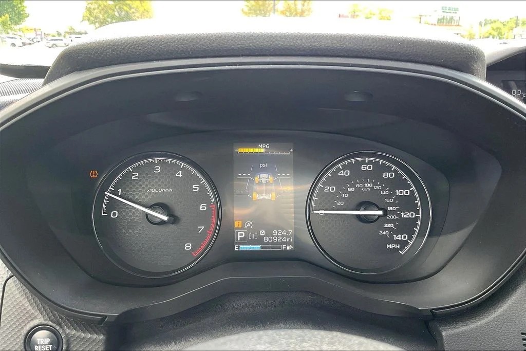 Used 2019 Silver Subaru Base image 23