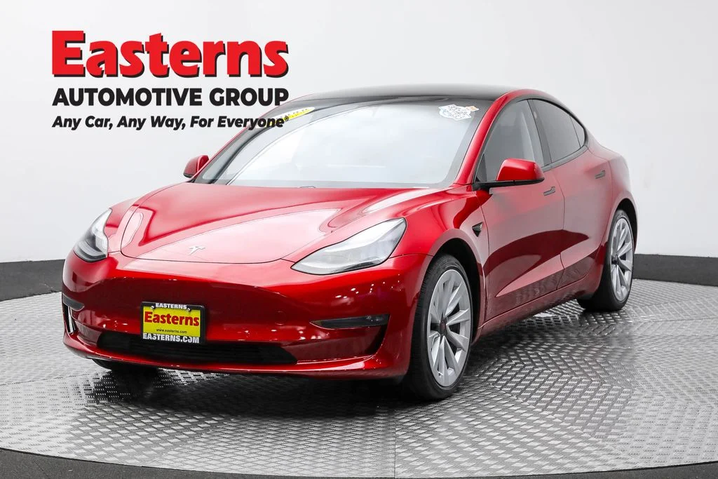Used 2021 Red Tesla Long Range image 1