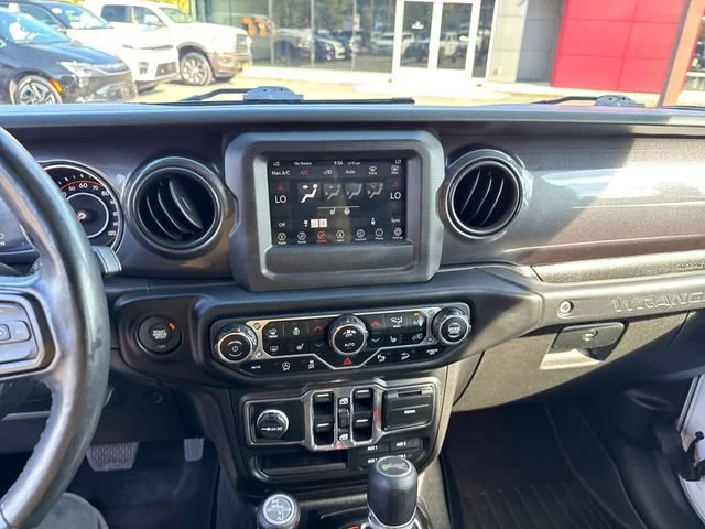 Used 2020 Bright White Clearcoat Jeep Unlimited Sport Altitude image 21
