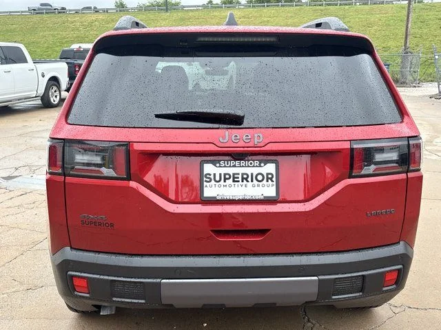 New 2026 Red Hot Pearl-Coat Exterior Paint Jeep Laredo image 4