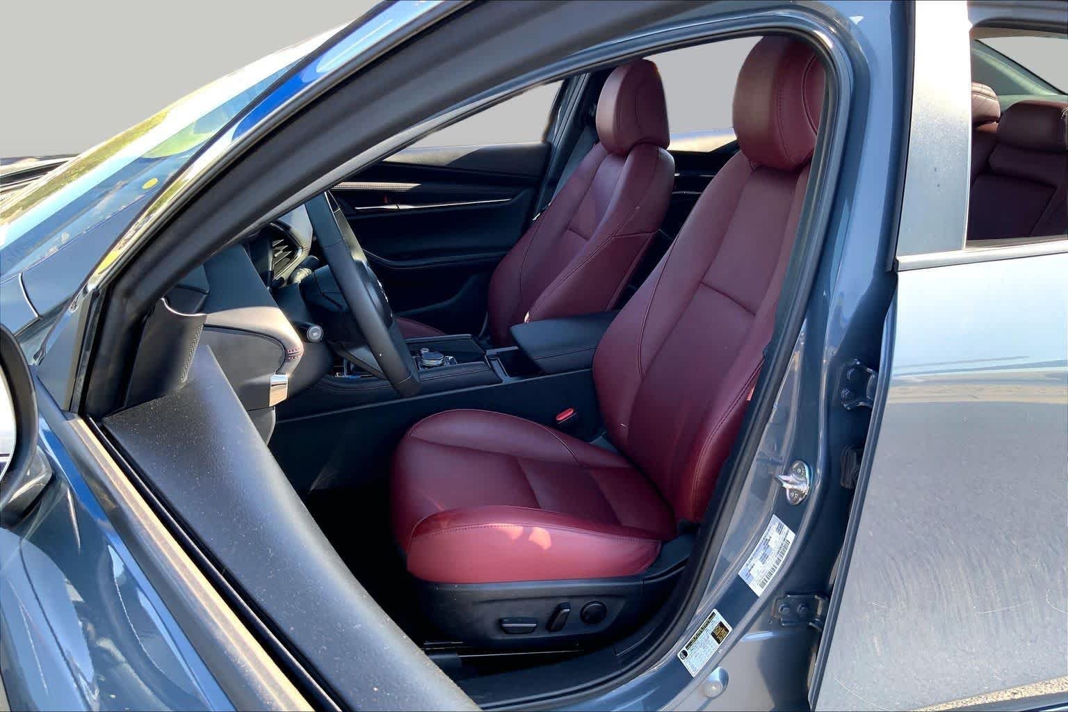 Pre-Owned 2024 Mazda3 Sedan 2.5 S Carbon Edition