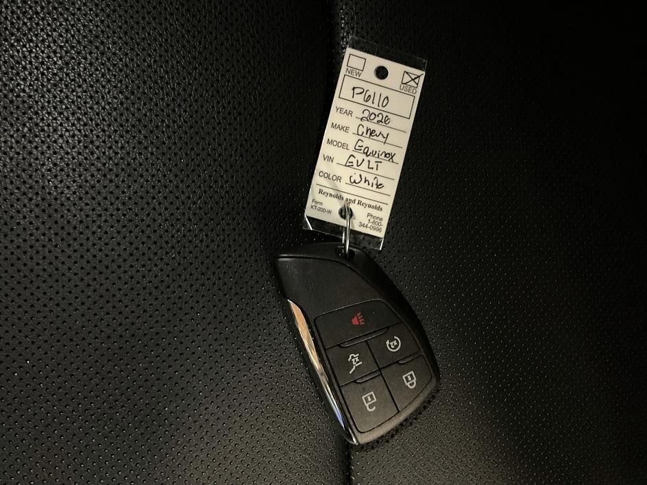 Used 2026 White Chevrolet LT image 29