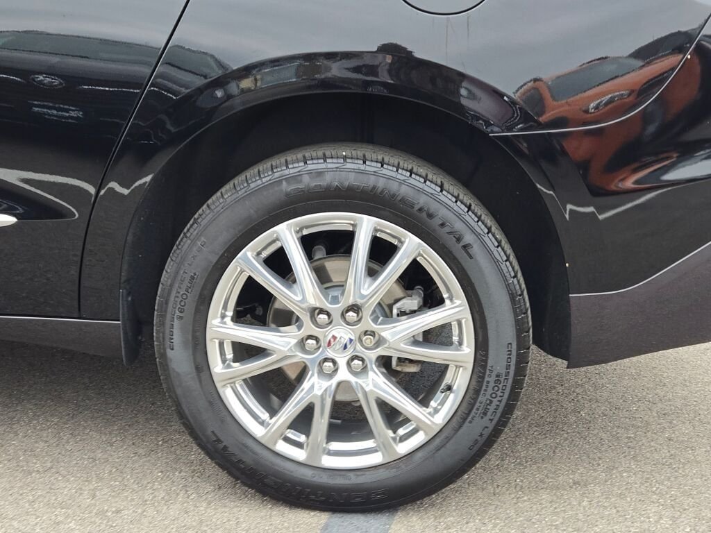 Used 2023 Black Buick Essence image 16