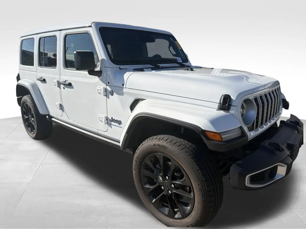 Used 2025 White Jeep Sahara 4xe image 20
