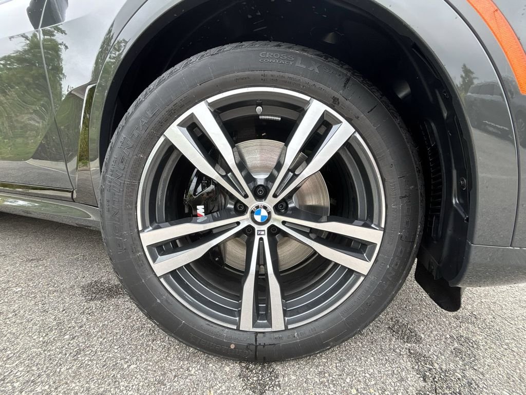 New 2027 Dravit Grey Metallic BMW xDrive40i image 19