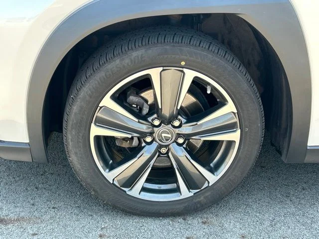 Used 2020 White Lexus 250h Base image 2