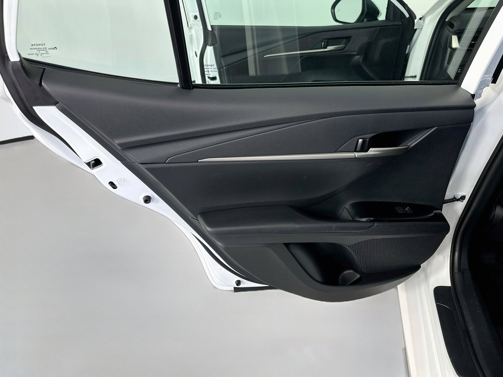 2026 Toyota Camry LE - Photo 27