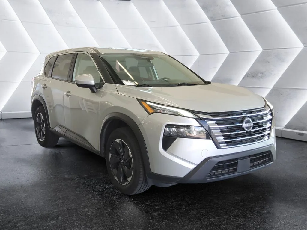 Used 2025 Silver Nissan SV image 1