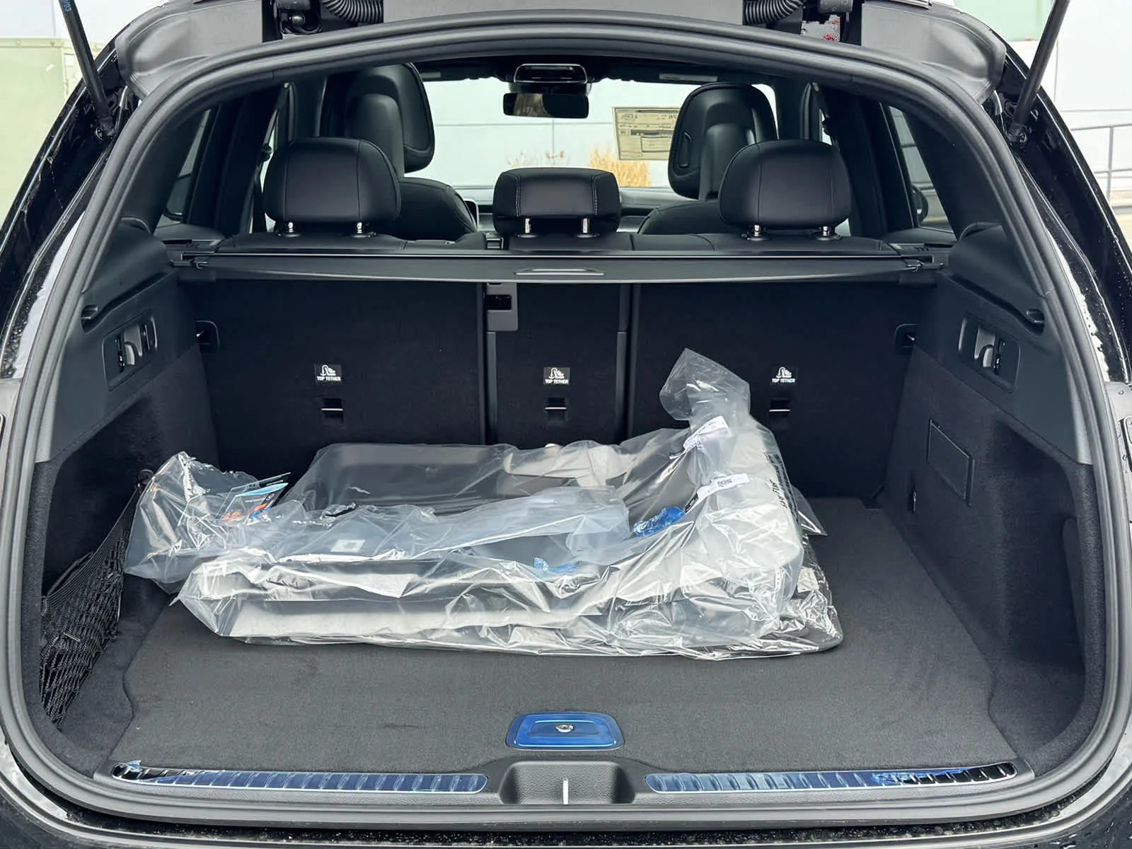 New 2026 Black Mercedes-Benz GLC 300 image 11
