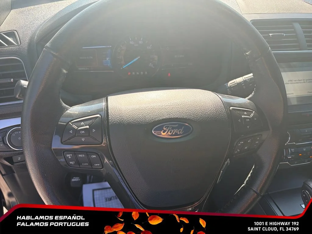Used 2018 Black Ford XLT image 19