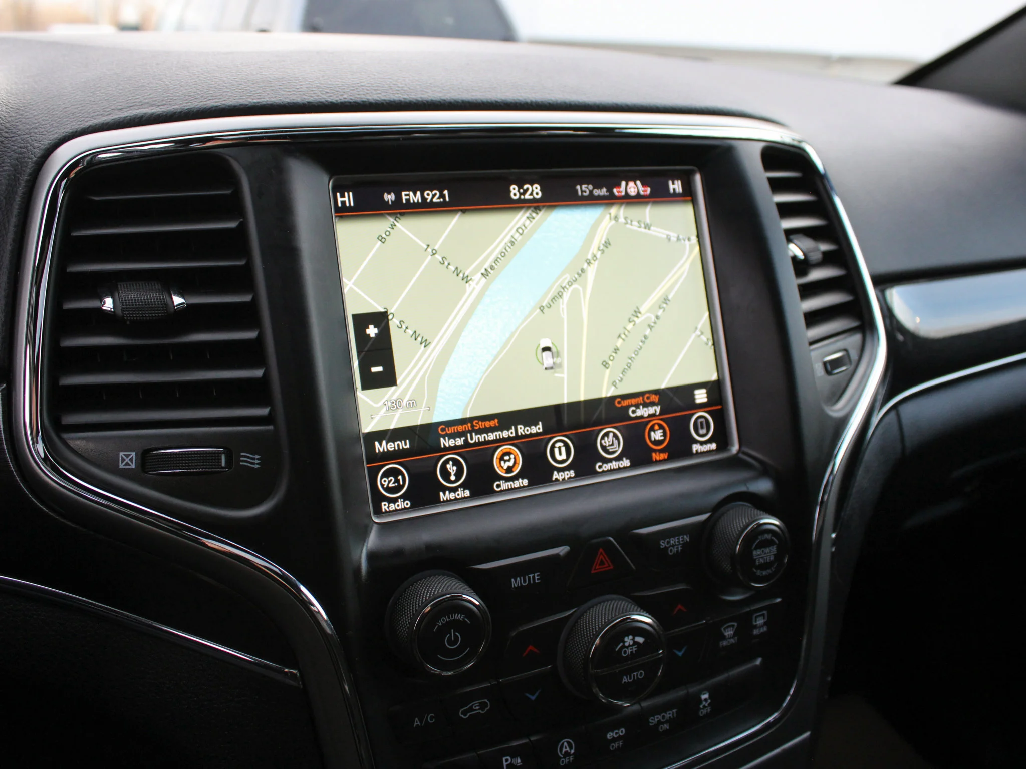 Used 2018 Red Jeep Trailhawk * V6 | Winter Tires | Heated/Vented Seats | Apple CarPlay | Navigation image 24