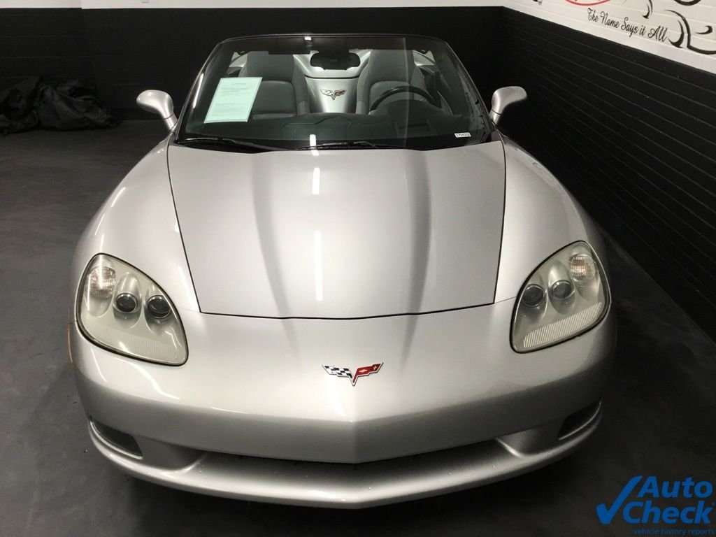 2005 Chevrolet Corvette Base - Photo 4