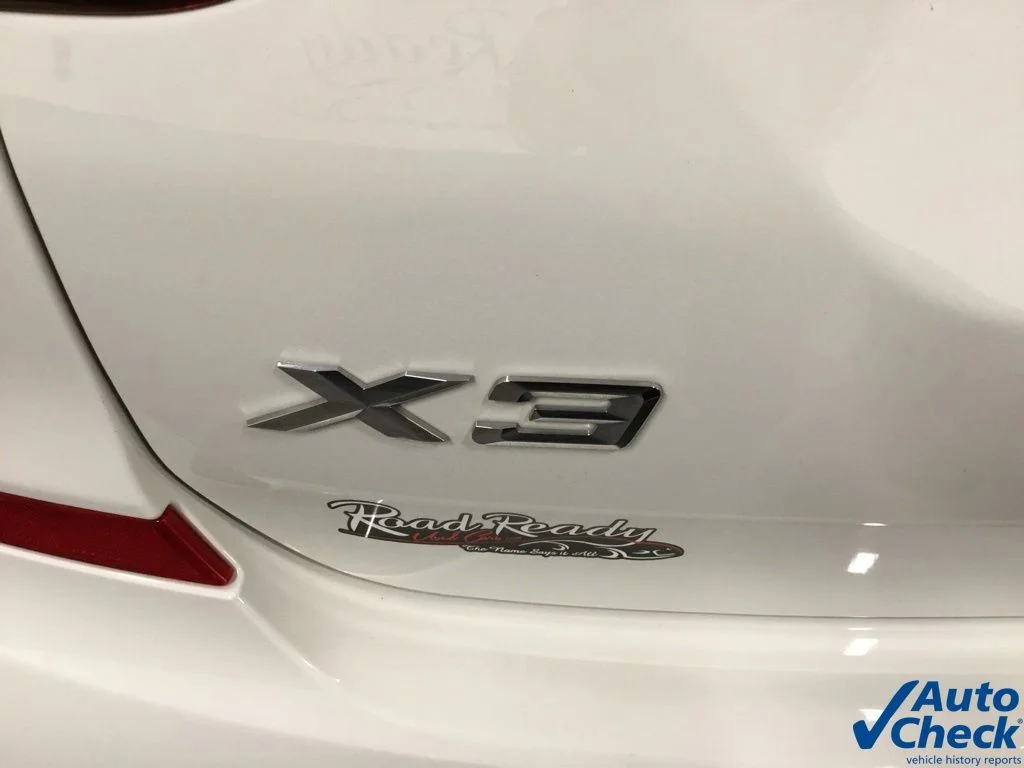 Used 2020 White BMW xDrive30i image 15