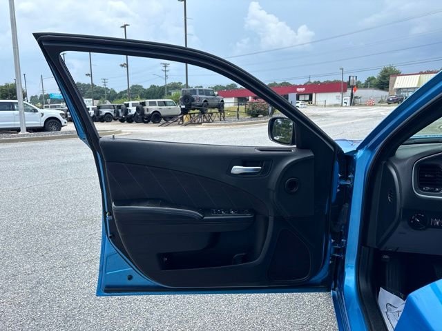 Used 2019 B5 Blue Pearlcoat Dodge SXT image 10