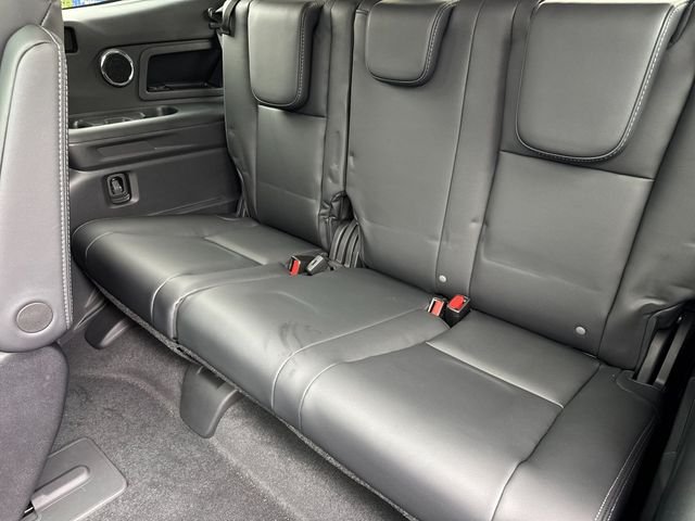 New 2026 CRYSTAL WHITE PEARL Subaru Limited 7-Passenger image 19