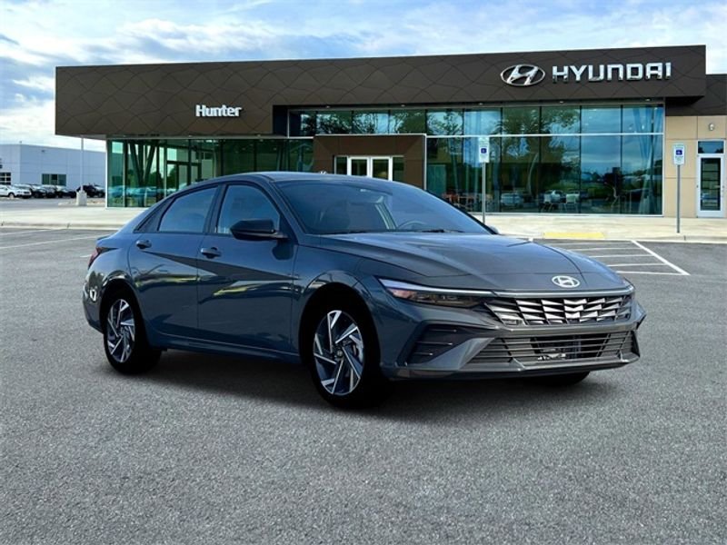 Certified Used 2025 Ecotronic Gray Hyundai SEL Sport image 11